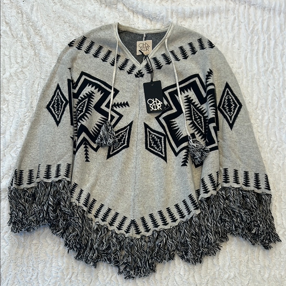 Chaser Gray Black Bohemian Knot Women's Sweater Poncho xs/s new nylon/wool